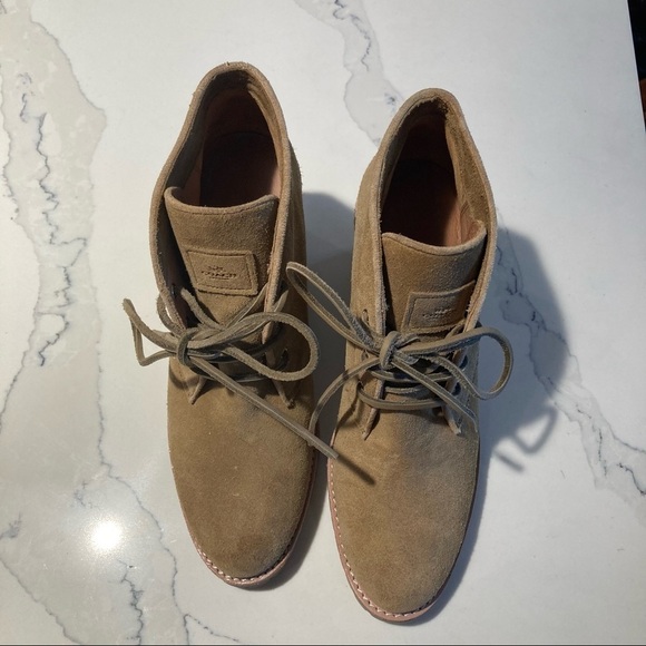 COACH Sz 8 Karson  Tan Suede Wedges Lace Up Booties - Picture 5 of 13